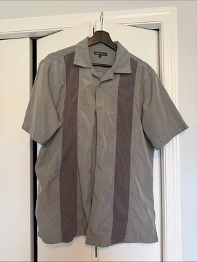 George Men’s Short Sleeve Button-Up Shirt in Gray and Brown